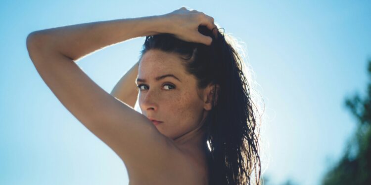 3 Everyday Habits That Could Be Damaging Your Skin